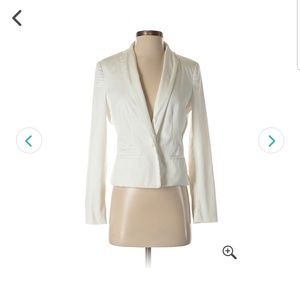 Worthington White Blazer ♥